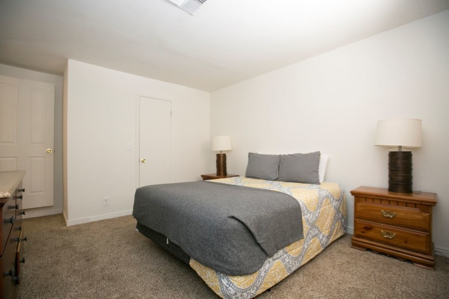 More Photos Of 409 S Montezuma St, Prescott Hotel For Sale