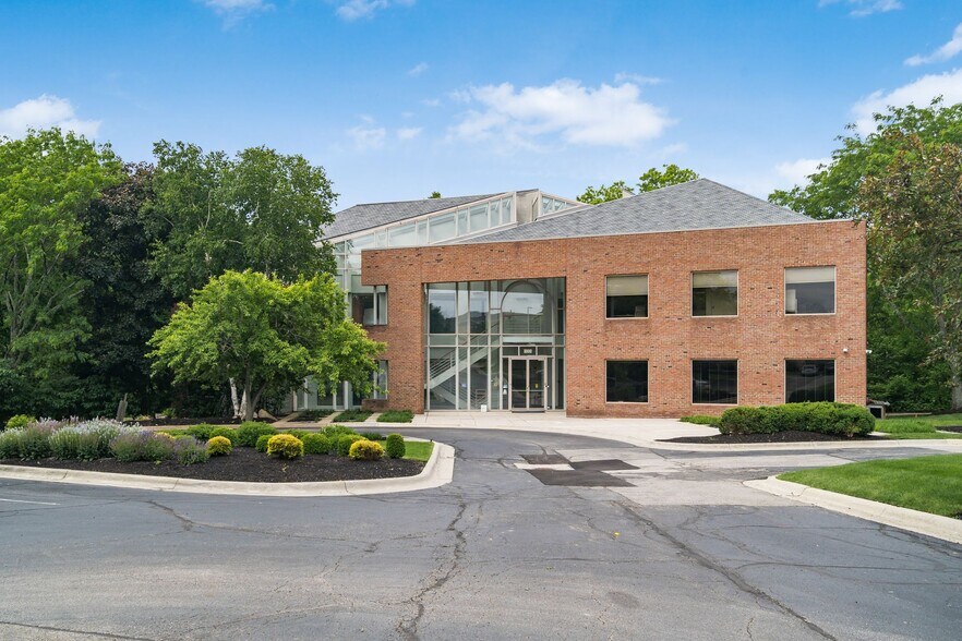 Primary Photo Of 8000 Ravines Edge Ct, Columbus Medical For Sale