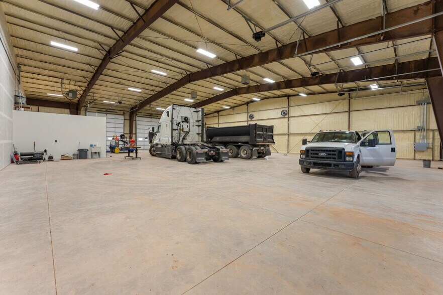 More Photos Of 3709 5650 w, Cedar City Industrial For Lease