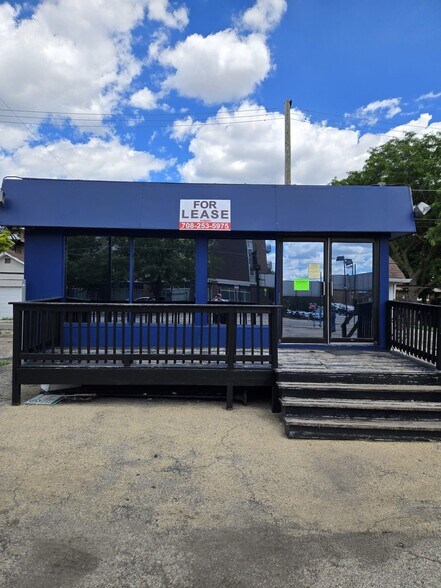 More Photos Of 2901 N Cicero Ave, Chicago General Retail For Lease