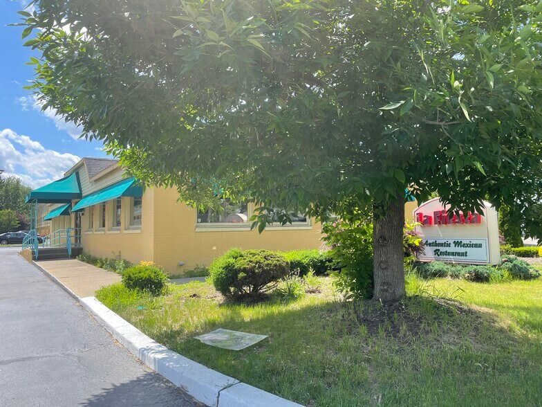 More Photos Of 1606 Central Ave, Albany Hotel For Sale