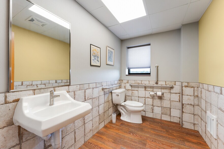 More Photos Of 605 Greenway Ct, Reedsburg Industrial For Sale