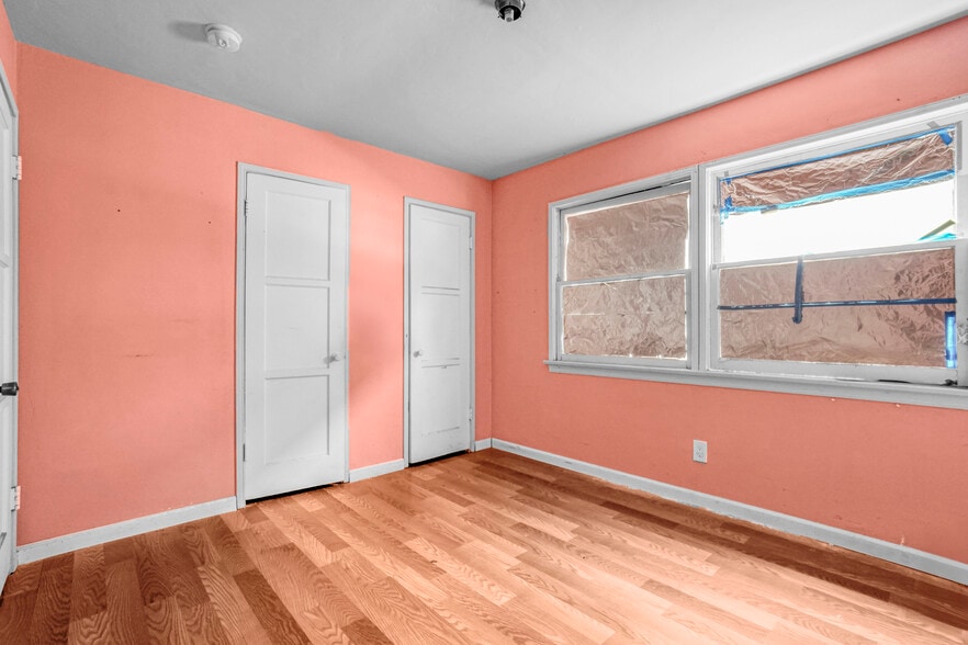 More Photos Of 6833 Simpson Ave, North Hollywood Land For Sale