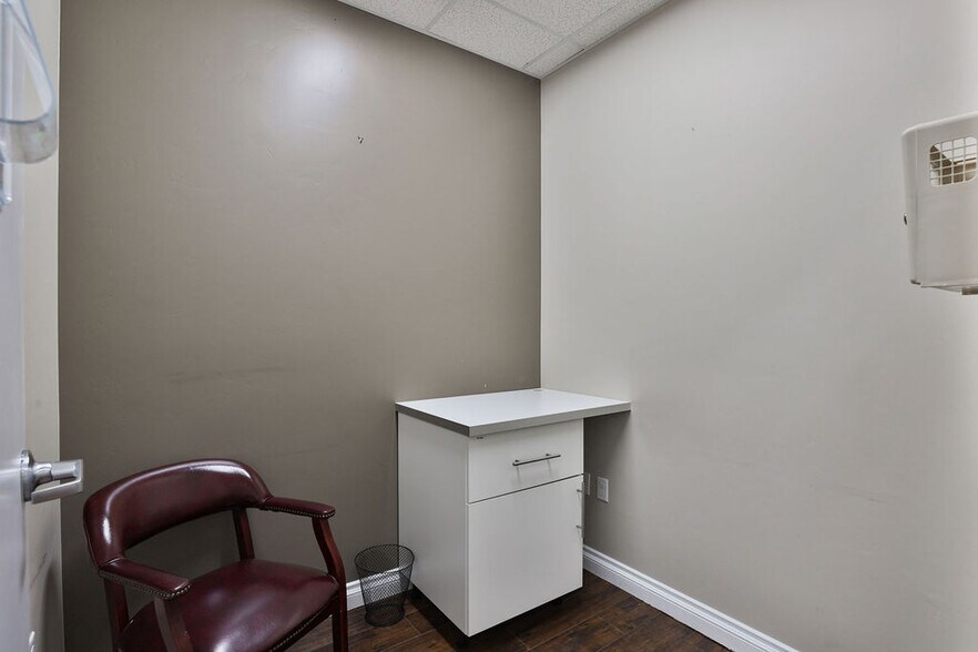 More Photos Of 7051 Alvarado Rd, La Mesa Medical For Sale