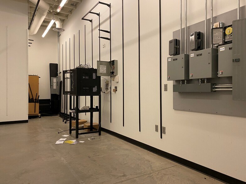 More Photos Of 2207 S Mentzer St, Mitchell General Retail For Lease