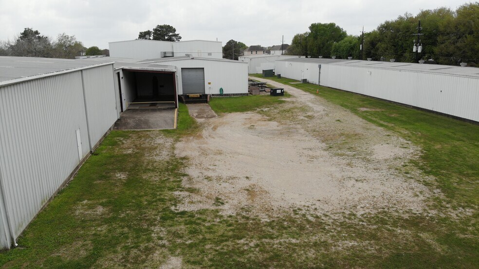 More Photos Of 15046 Grant Rd, Cypress Warehouse For Lease