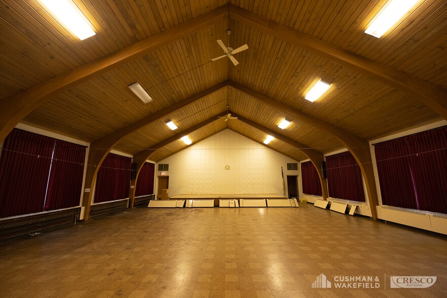 More Photos Of 575 Richmond Rd, Cleveland Religious Facility For Sale