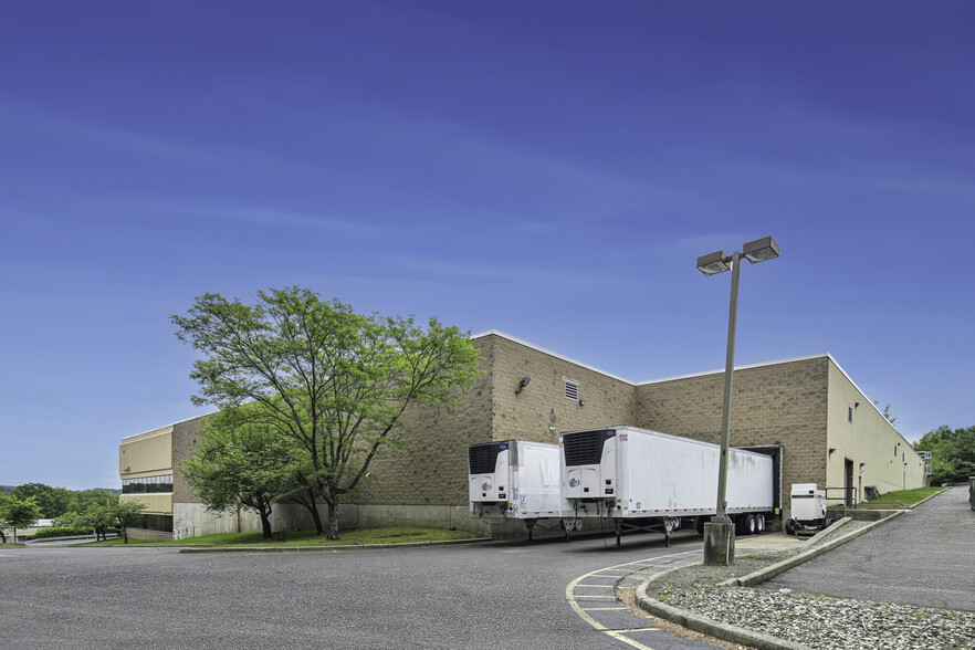 More Photos Of 750 Corporate Dr, Mahwah Manufacturing For Lease