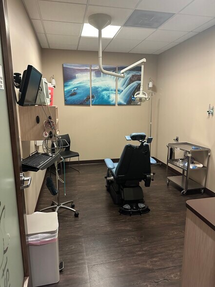 More Photos Of 10160 W 50th Ave, Wheat Ridge Storefront Retail Office For Lease