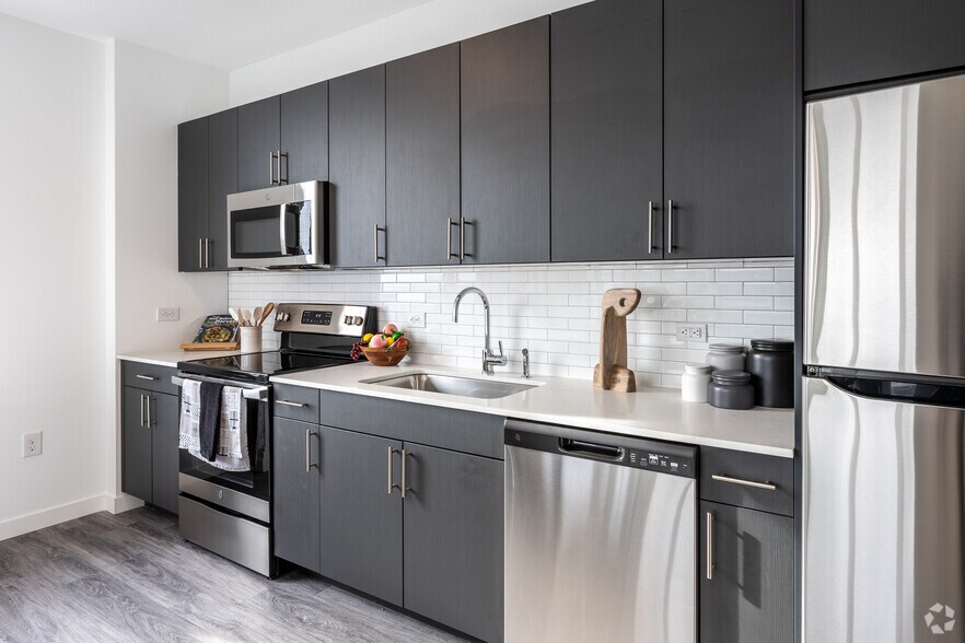 More Photos Of 150 Main St, Hackensack Apartments For Lease