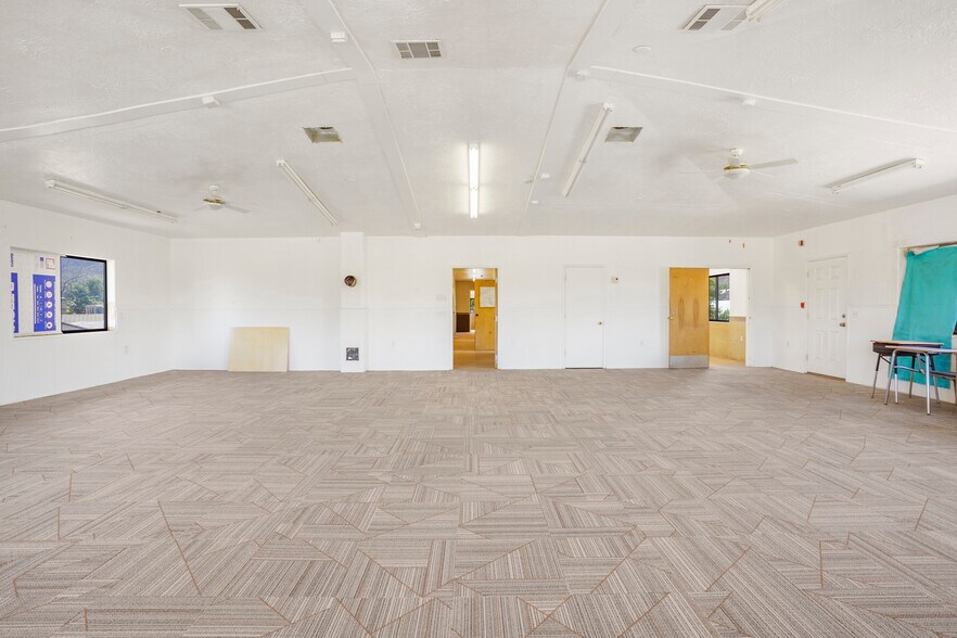 More Photos Of 140 Central St, Colorado City Office For Sale