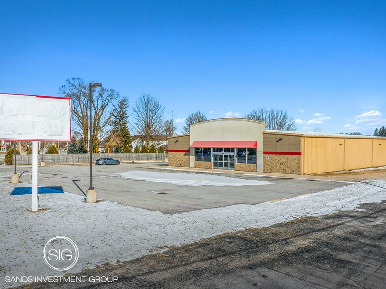 Primary Photo Of 1153 S Main St, Dunkirk Freestanding For Sale