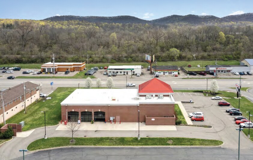 More Photos Of 1596 N Bridge St, Chillicothe Auto Repair For Sale