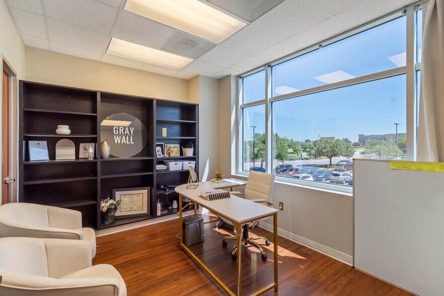 More Photos Of 3201 University Dr E, Bryan Medical For Lease