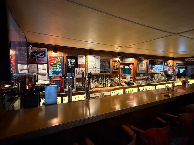 More Photos Of 51815 Kenai Spur Hwy, Kenai General Retail For Sale