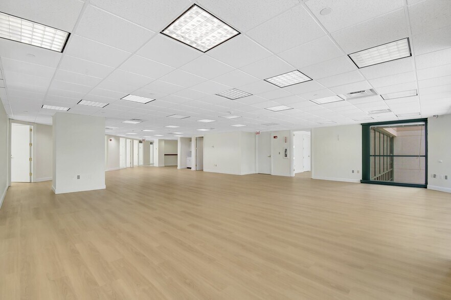 More Photos Of 200 S Andrews Ave, Fort Lauderdale Medical For Sale