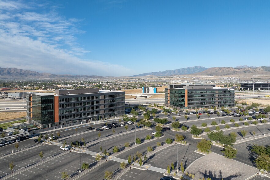 More Photos Of 1550 W Digital Dr, Lehi Office For Lease