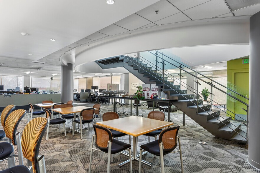 More Photos Of 1450 Veterans Blvd, Redwood City Office For Sale