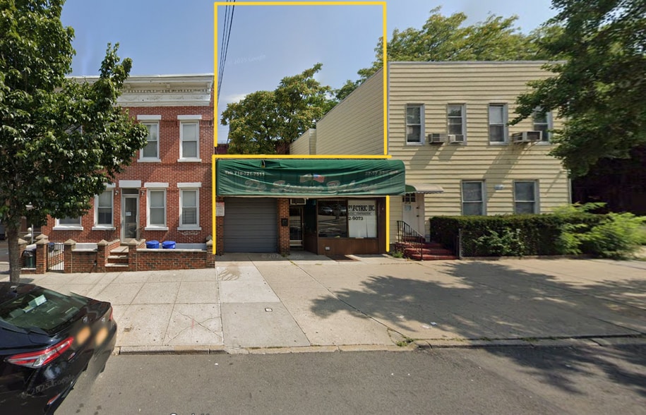 Primary Photo Of 2717 23rd Ave, Astoria General Retail For Sale