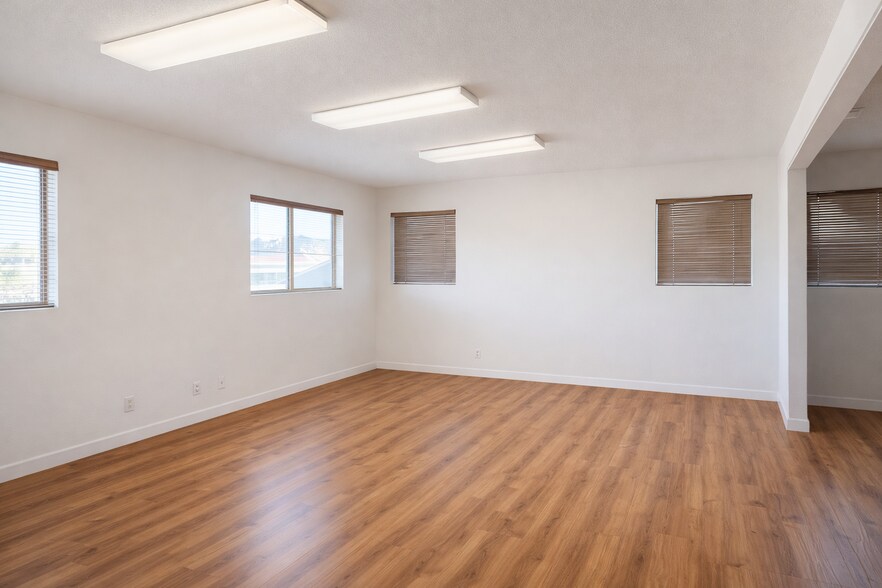 More Photos Of 235 W Pueblo St, Reno Research And Development For Sale