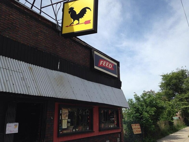 Primary Photo Of 2803 W Chicago Ave, Chicago Restaurant For Lease
