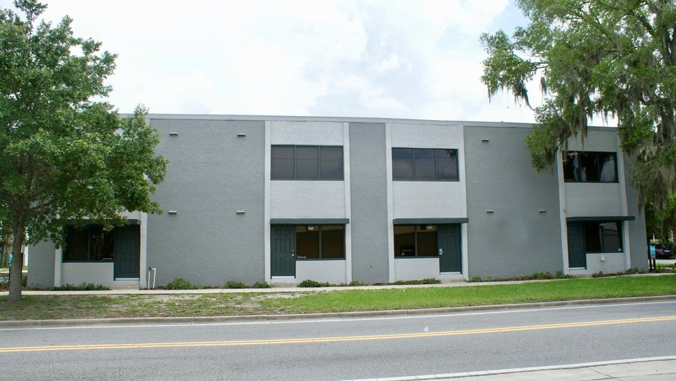 More Photos Of 203 E 3rd St, Sanford Office Residential For Lease