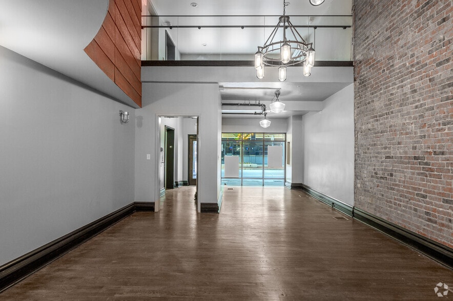 More Photos Of 907 Houston St, Fort Worth Loft Creative Space For Lease