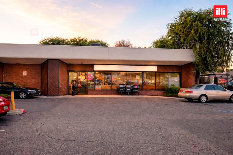 More Photos Of 7138 Shoup Ave, Canoga Park Unknown For Lease