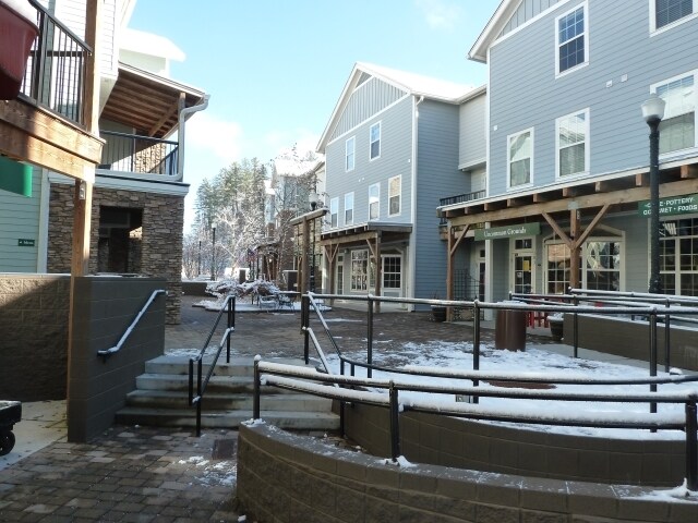 More Photos Of 849 Glades Rd, Gatlinburg Specialty For Sale