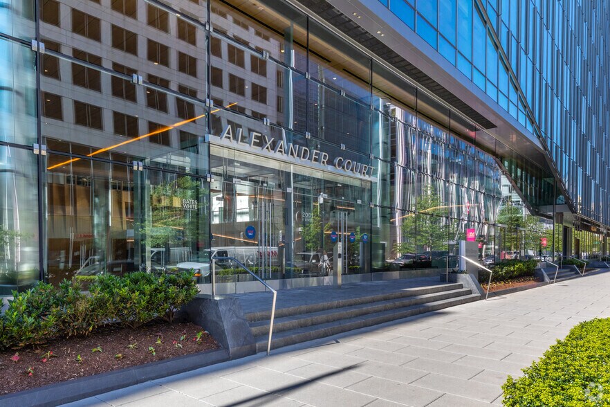 More Photos Of 2001 K St NW, Washington Office For Lease