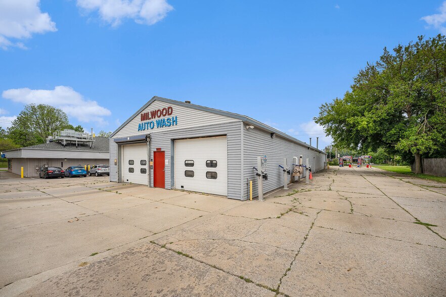 More Photos Of 1617 Dorchester Ave, Kalamazoo Carwash For Sale