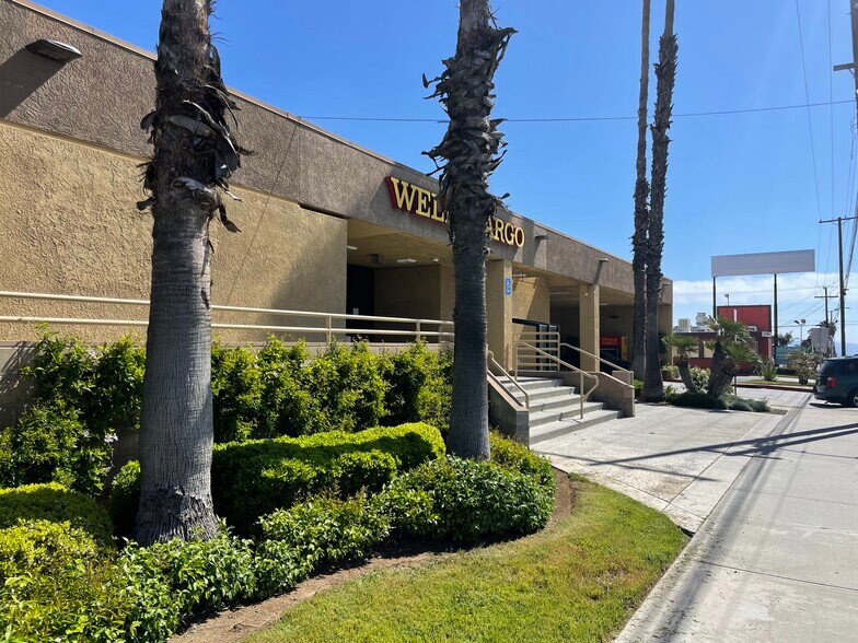 Primary Photo Of 1735-W W Ramsey St, Banning Storefront Retail Office For Sale