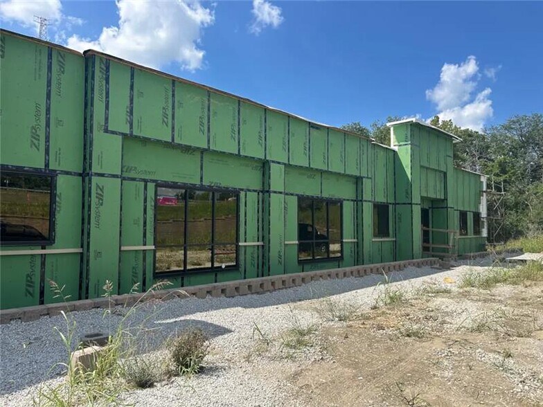 More Photos Of 850 Haines Rd, Liberty Office For Lease