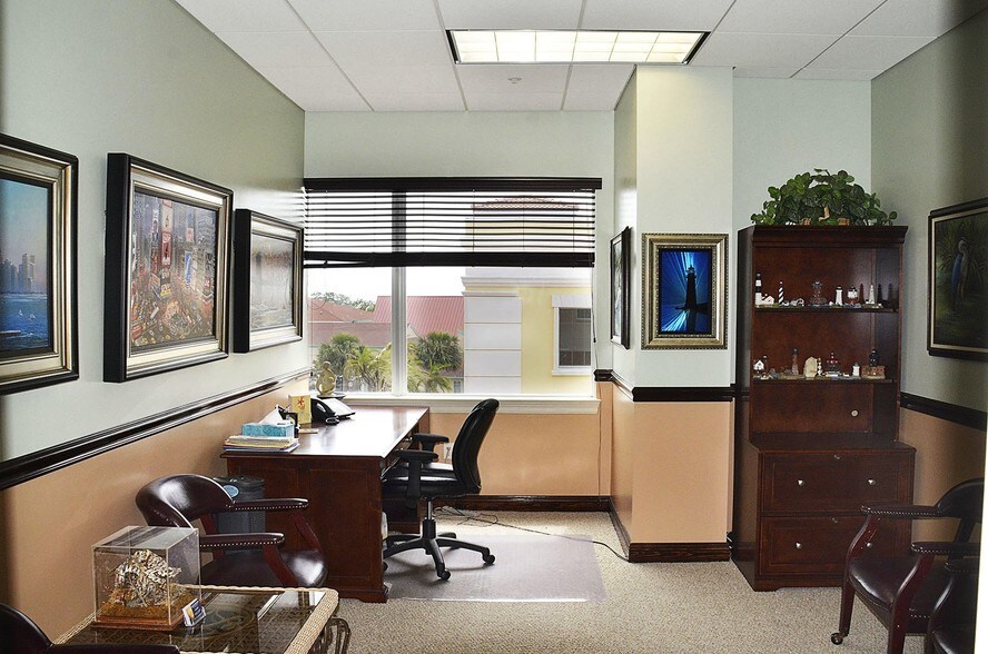 More Photos Of 120-140 S Indian River Dr, Fort Pierce Coworking Space