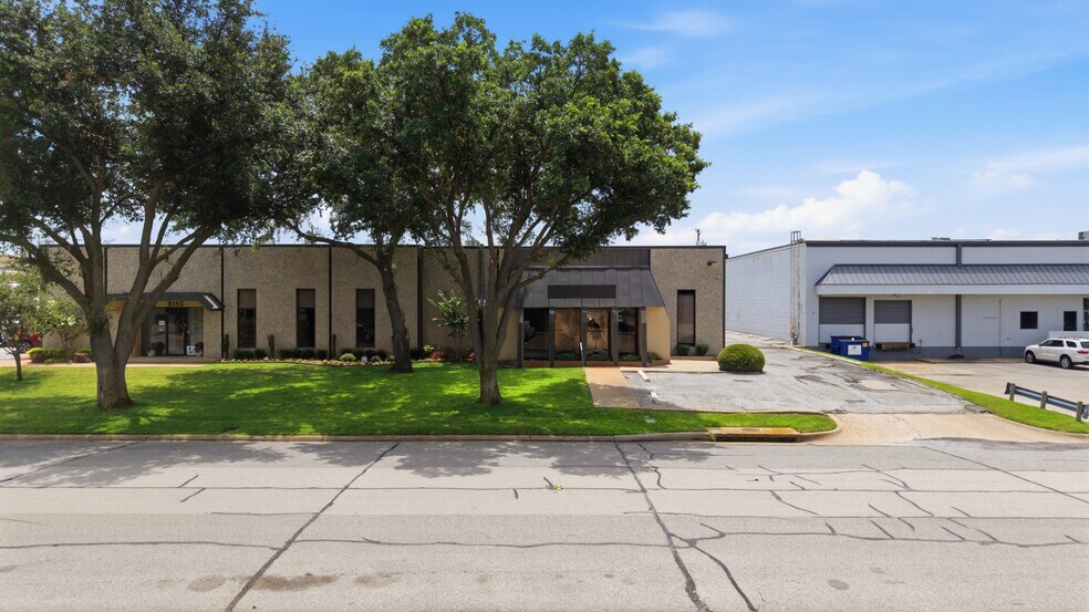 More Photos Of 3130-3140 Towerwood Dr, Farmers Branch Light Manufacturing For Lease