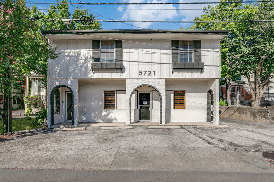 Primary Photo Of 5721 Broadway St, San Antonio Storefront Retail Office For Lease