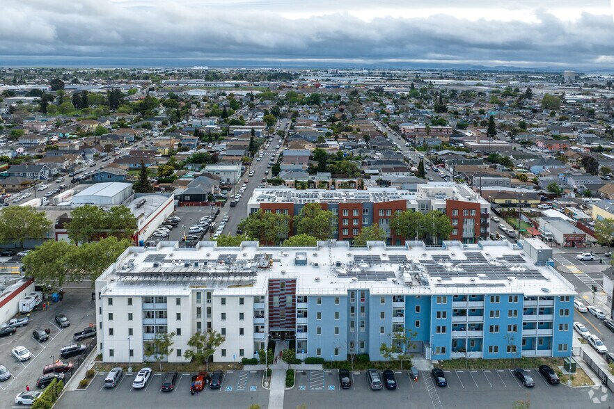 More Photos Of 9400 International Blvd, Oakland Apartments For Lease