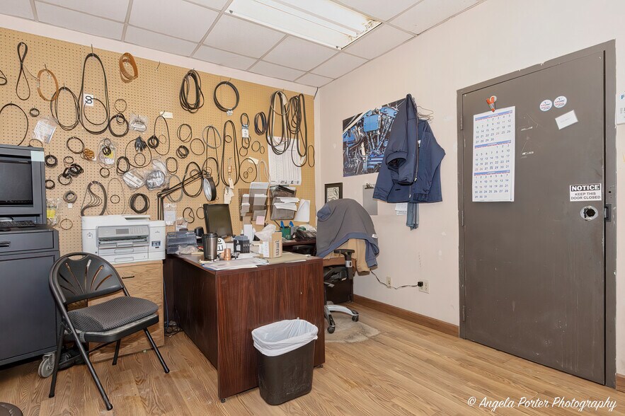 More Photos Of 947 Carney Ct, Antioch Industrial For Sale