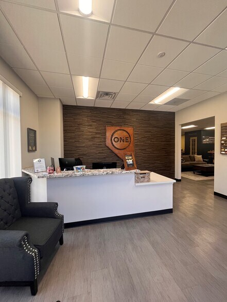 More Photos Of 5325 Reno Corporate Dr, Reno Medical For Lease