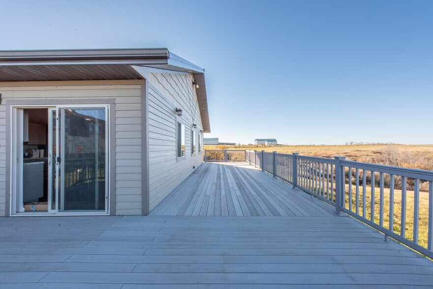 More Photos Of 13603 38th St SW, Belfield Flex For Lease