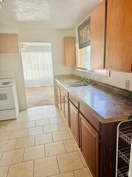 More Photos Of 154 E Harris St, Ogden Apartments For Sale