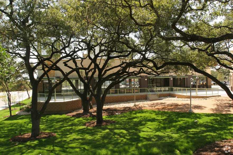 More Photos Of 11224 Huebner Rd, San Antonio Unknown For Lease