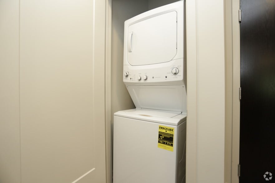 More Photos Of 7900 Conser St, Overland Park Apartments For Sale