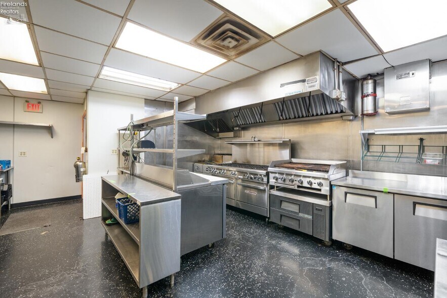 More Photos Of 356 Main St, Huron Apartments For Sale