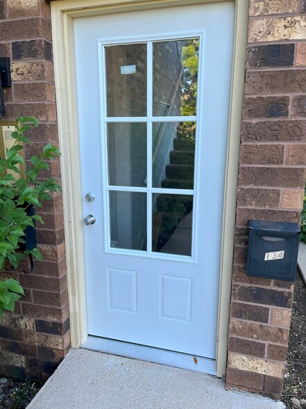 More Photos Of 126 W Maple Ave, Mundelein Apartments For Sale