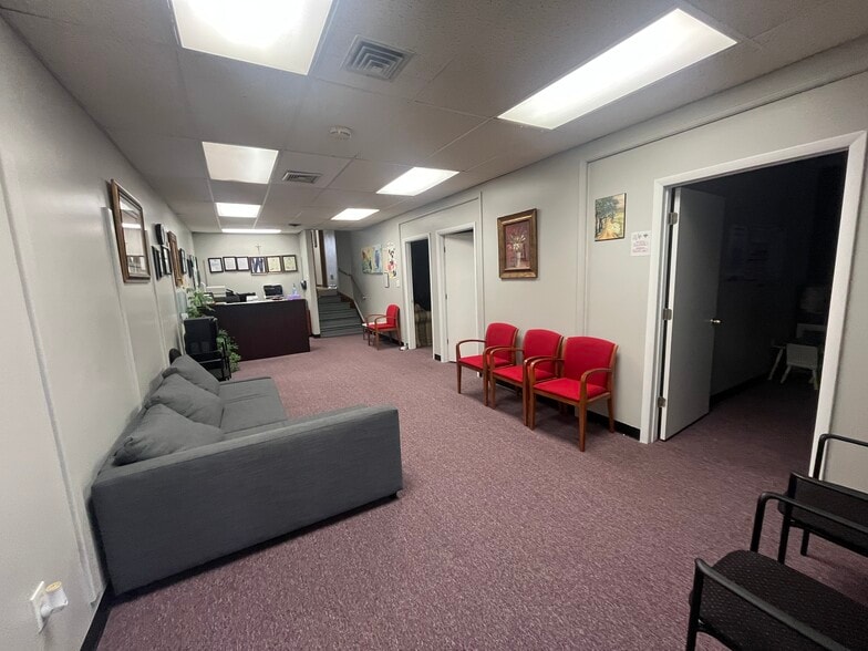 More Photos Of 9105 Belair Rd, Nottingham Office For Lease