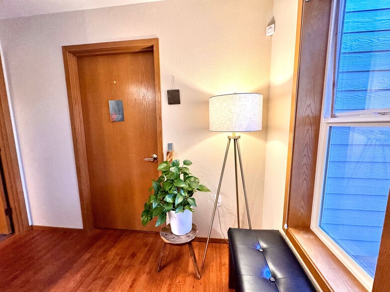 More Photos Of 1800 Cooper Point Rd SW, Olympia Office For Sale