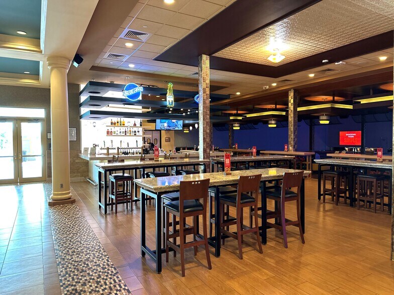 More Photos Of 7301 W Grand Pky S, Richmond Movie Theatre For Sale