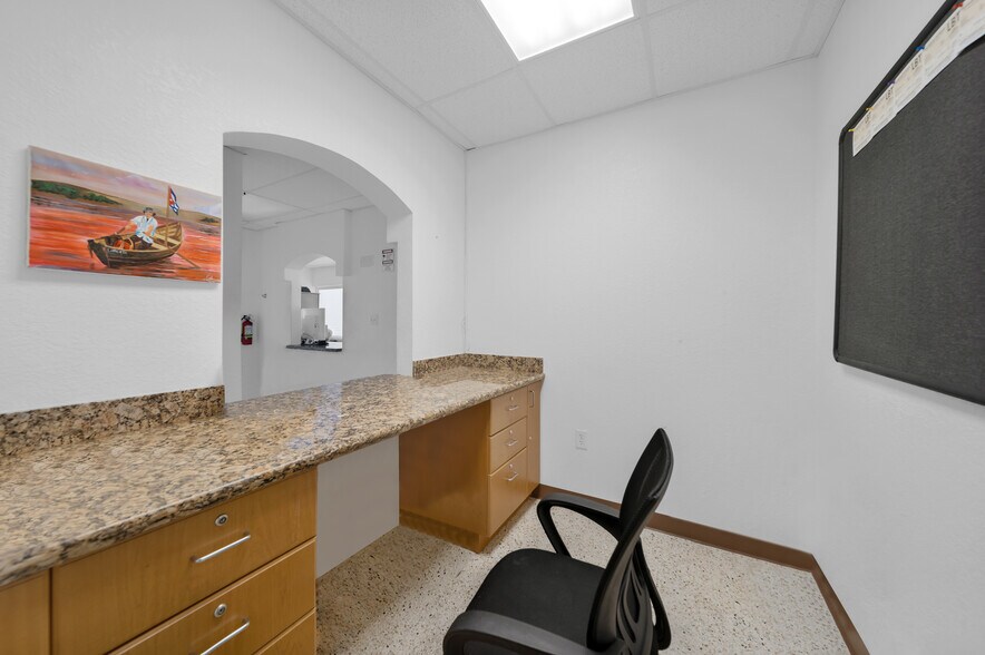 More Photos Of 3401 NW 7th St, Miami Medical For Lease