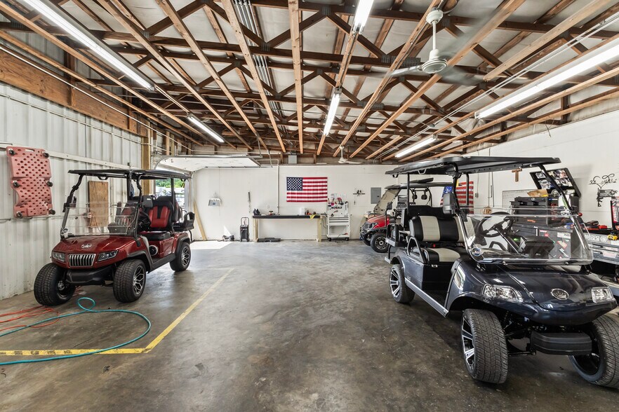 More Photos Of 2606 E Rock Haven Rd, Harrisonville Light Manufacturing For Lease